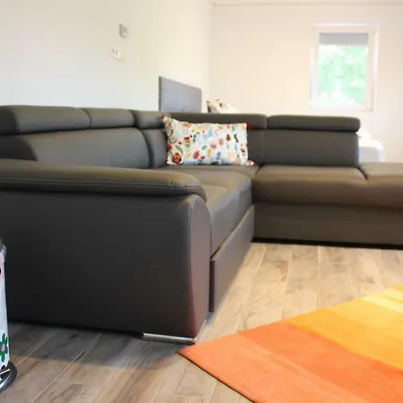 Appartement Magnolia Apartman *